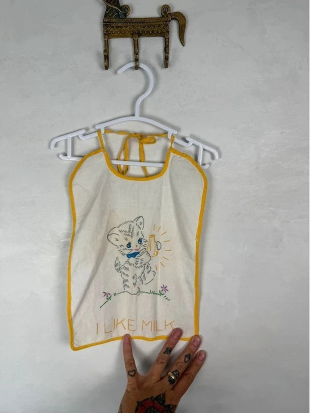 Vintage embroidered kitten baby bib